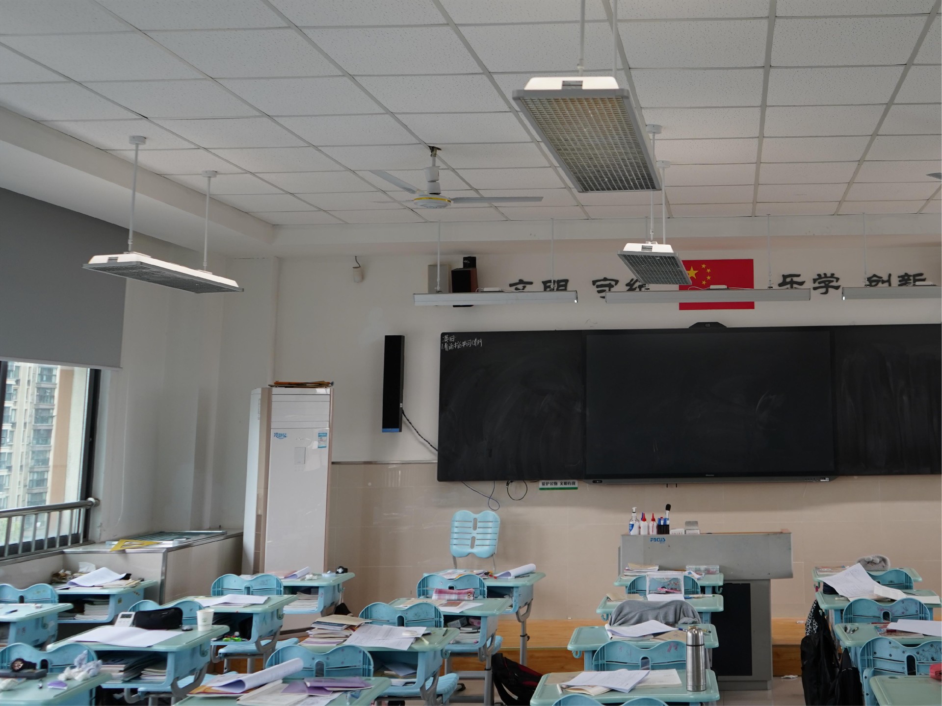 教室均衡擴(kuò)聲音響安裝示例